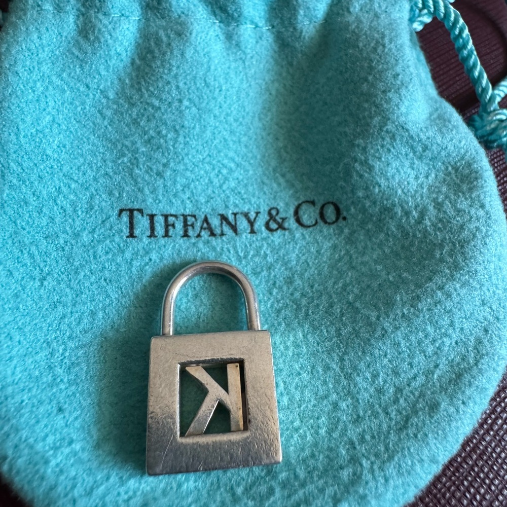AUTH Rare vintage Tiffany & Co. Letter “k” padlock charm/pendant🔓